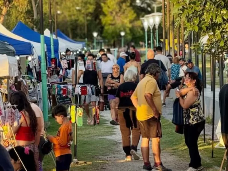 Tardecitas de verano: m&uacute;sica en vivo, gastronom&iacute;a y emprendedores en Berisso