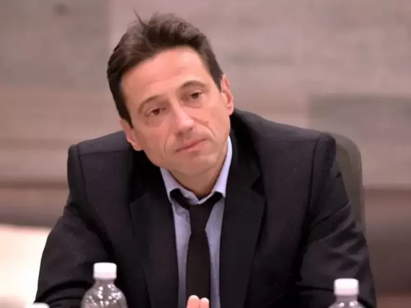Otros dirigentes imitan precauciones de Marcelo Moretti tras revelarse cobros paralelos en clubes argentinos
