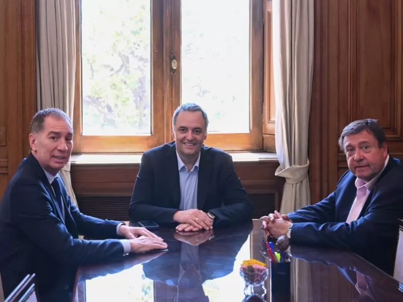 Río Negro advirtió sobre riesgos graves en la conectividad norte-sur y Weretilneck insistió en fondos federales