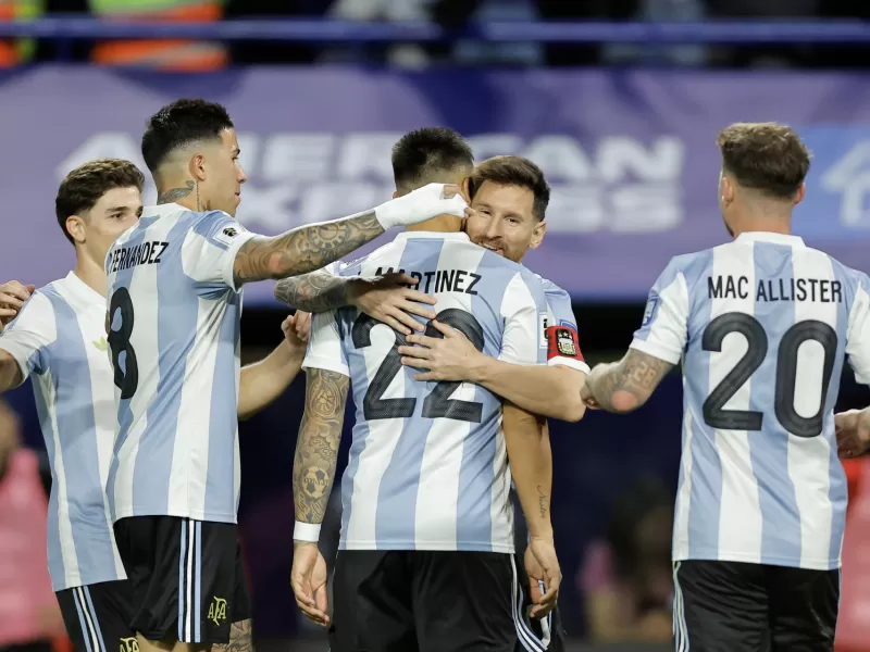 Argentina volvió al triunfo frente Perú con un gol de Lautaro Martinez