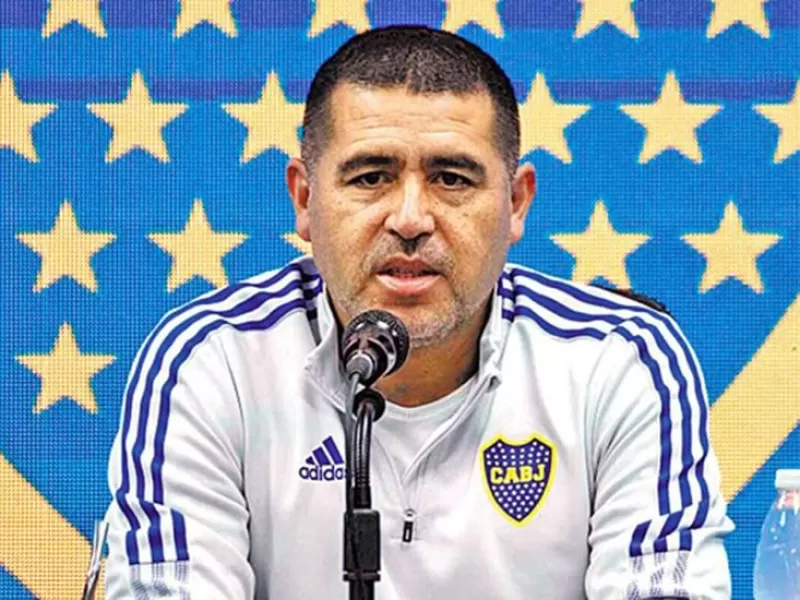 El Grupo busca desestabilizar a Riquelme con la pantalla de fondo