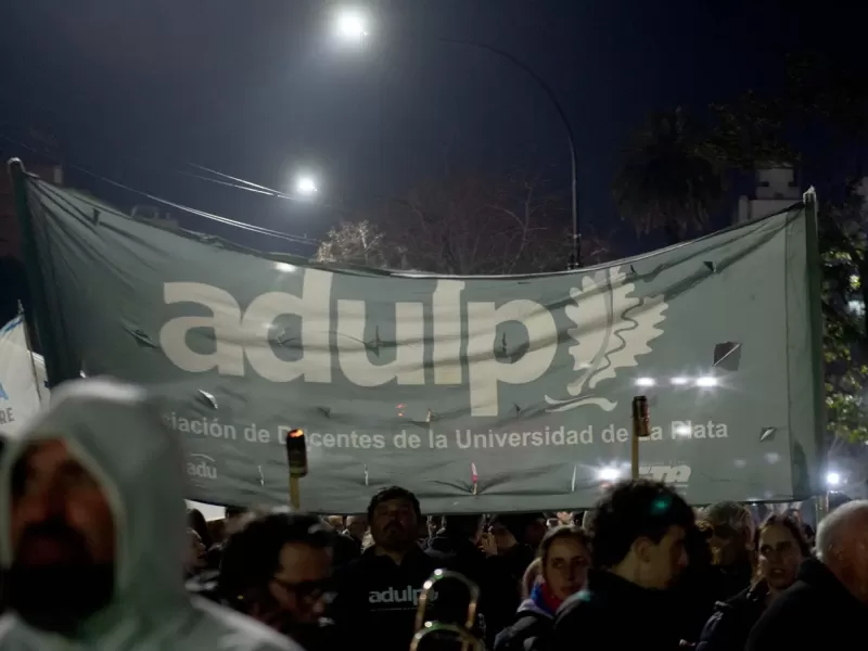 Docentes de la UNLP convocan a un paro de 72 horas y condicionan la medida al pago de la recomposici&oacute;n fijada por ley