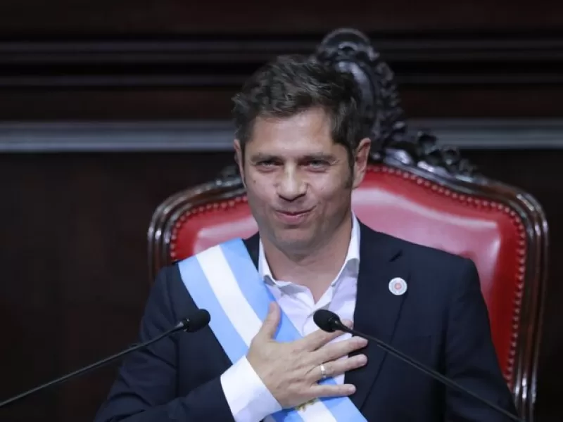 Kicillof presentó el presupuesto 2025 y solicitó tomar deuda por 2.300 millones