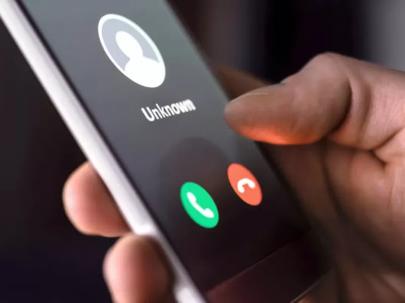 “Robocalling”, la nueva estafa para vaciarte la cuenta bancaria a través de una llamada