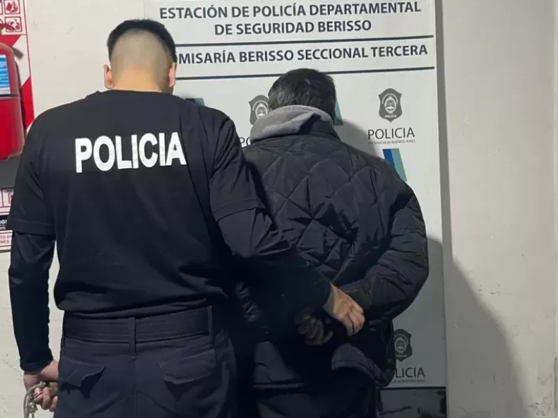 En un allanamiento por el robo de una bici encontraron motores de motos y drogas