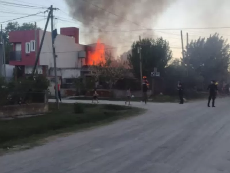 Incendio en Berisso: una familia perdi&oacute; todo y pide ayuda solidaria