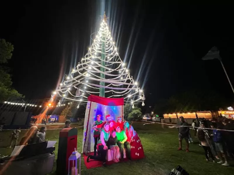 Berisso se vuelve a iluminar: este 8 de diciembre llega el Encendido del Árbol Navideño al Parque Cívico