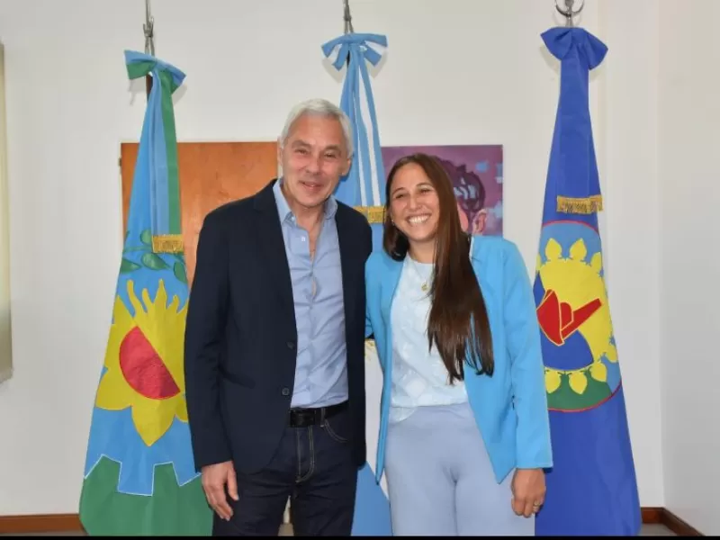 Cagliardi encabezó la jura de la nueva Jueza de Faltas, Azul Lamoglie