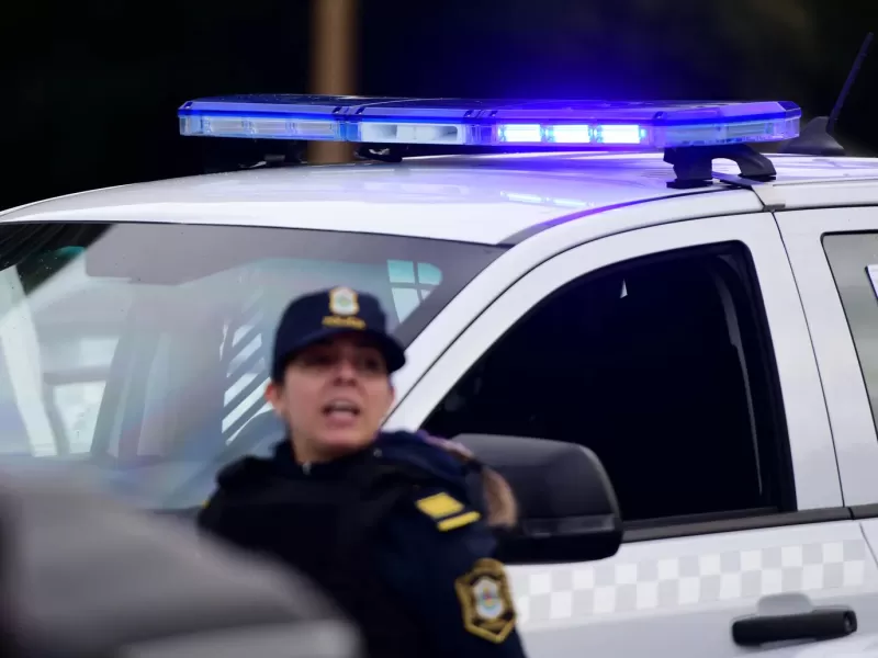 Detenido en Berisso por circular sin papeles y con marihuana en su poder
