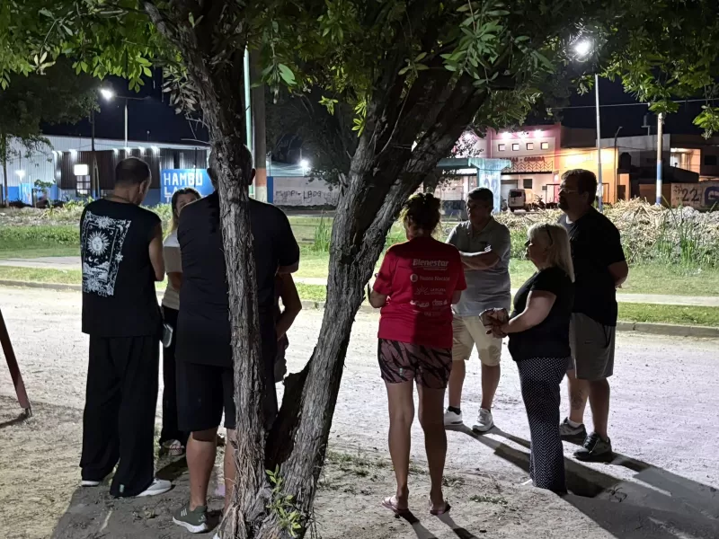 Preocupaci&oacute;n vecinal por una familia en situaci&oacute;n de calle y consumo en Ruta 11 y 96