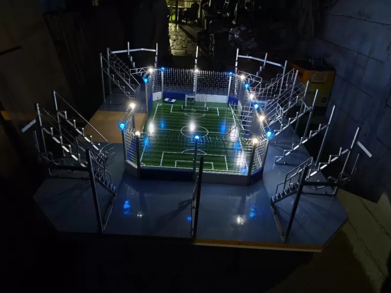 Un artesano de 80 a&ntilde;os reconstruy&oacute; en miniatura el estadio de Gimnasia y Esgrima La Plata