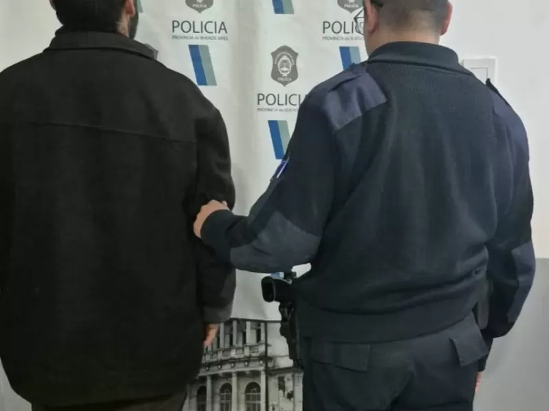 Aprehendieron en el centro de Berisso a un hombre buscado por la Justicia en una causa por hurto agravado