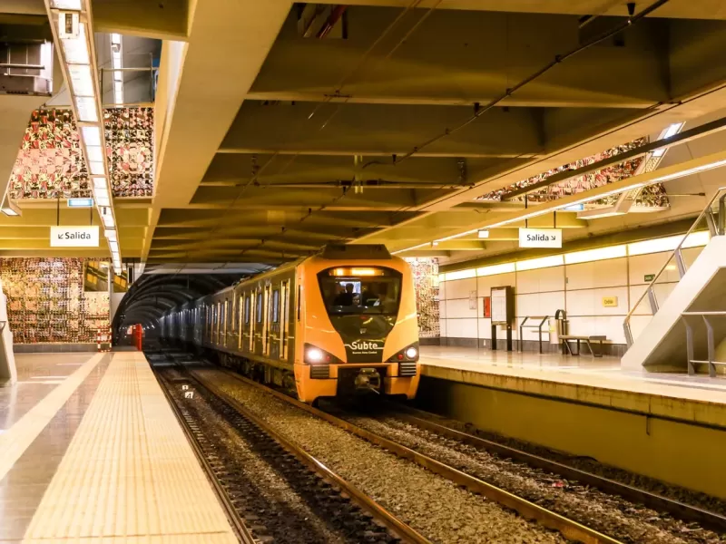 La Plata: se propuso crear una red de subterráneos para lidiar con el tránsito