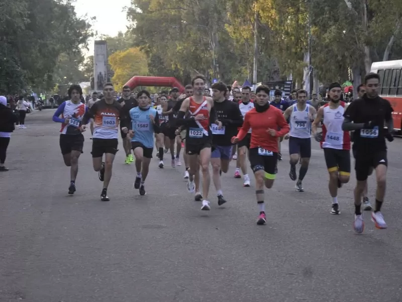 Con récord de atletas, se realizó la tradicional Media Maratón “Tres Ciudades”