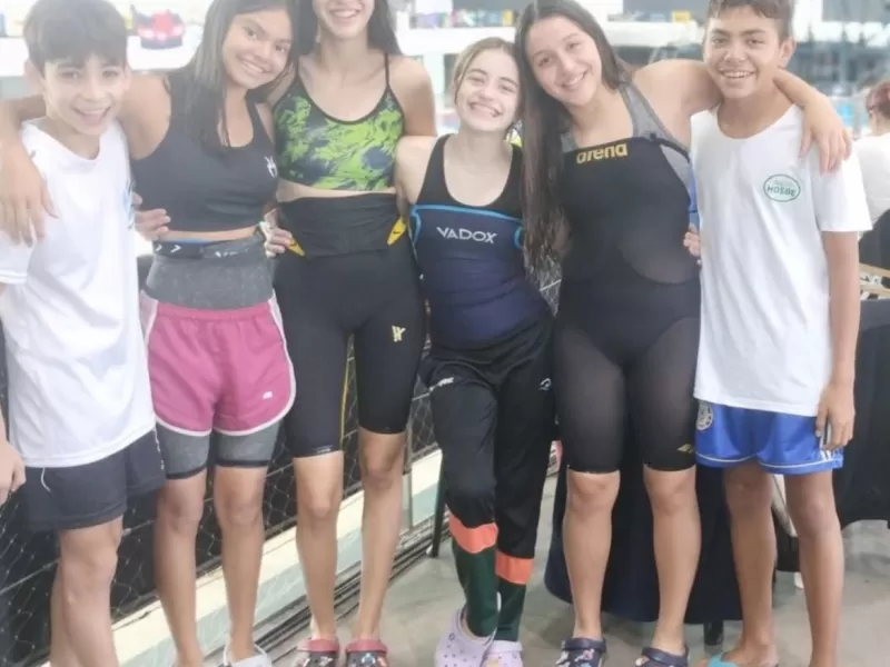 El equipo de natación del Hogar Social se destacó en el Metropolitano Otoño 2026
