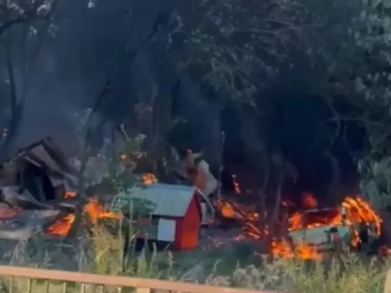 Incendio devastador en Berisso: una vivienda qued&oacute; totalmente destruida