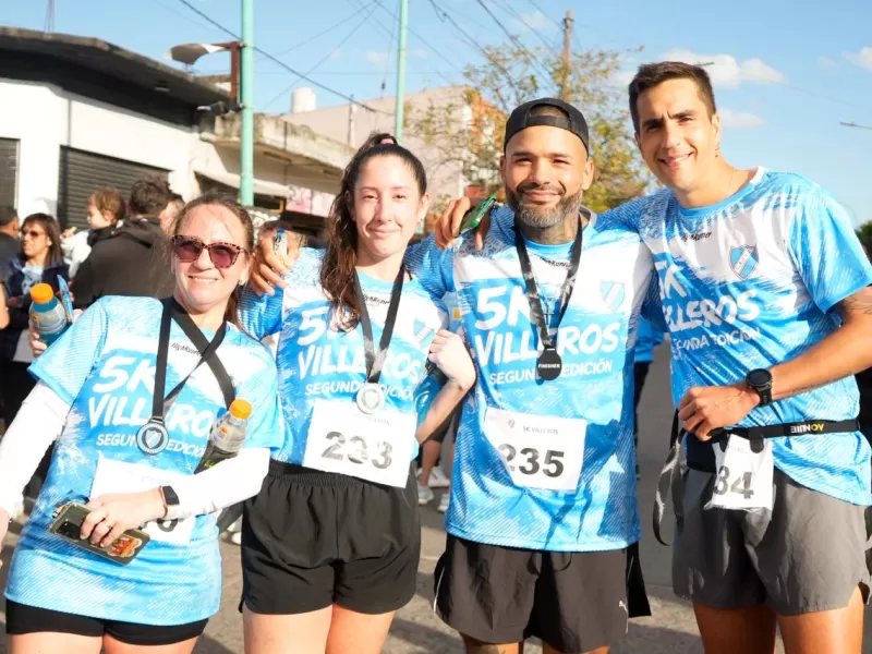 Villa San Carlos celebró sus 101 años con una multitudinaria edición de los 5K Villeros