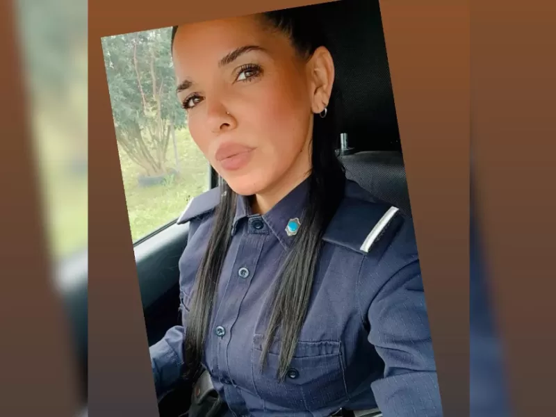 Policía berissense que amamantó a un niño en abandono vuelve a ser viral y conmueve al mundo