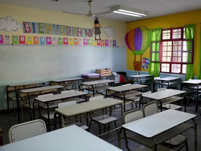 Menos chicos en las aulas: la matr&iacute;cula primaria caer&iacute;a un 27% en Argentina hacia 2030