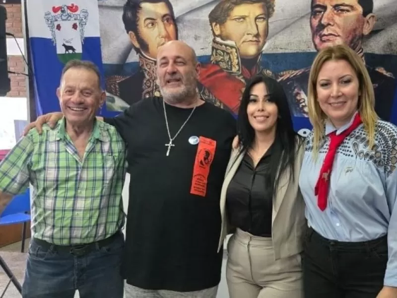 Santiago Cúneo concluye su campaña con un llamado a “devolverle la dignidad a la gente”