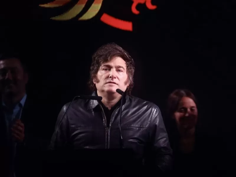 Milei desembarca en La Plata con todo su gabinete: definiciones, candidaturas y plan de gobierno para la Provincia
