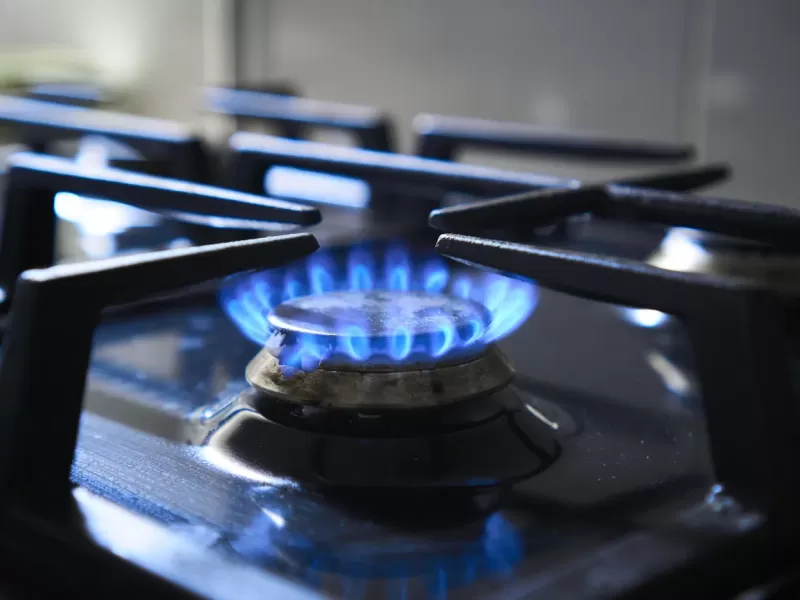 Nueva suba del gas: aumentan las tarifas de Camuzzi desde noviembre en Berisso y la región