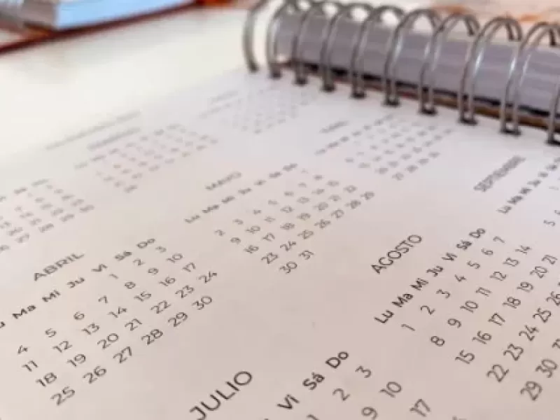 El Gobierno anunció que eliminará el Día de los Empleados Públicos del calendario de feriados en el Estado
