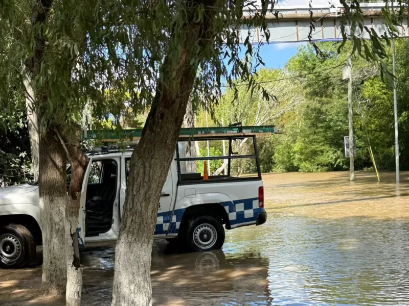 Defensa Civil realiz&oacute; acciones preventivas ante la crecida del R&iacute;o de la Plata en Berisso