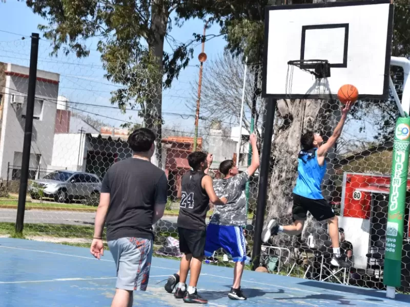 Berisso sumará tres nuevas canchas de básquet: una será en el Parque Cívico