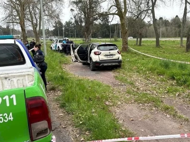 Le disparó a su esposa y se suicidó en Parque Pereyra