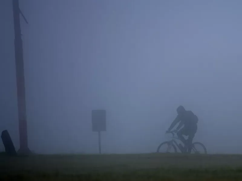 Alerta por niebla en la Regi&oacute;n: anticipan ma&ntilde;anas complicadas durante toda la semana