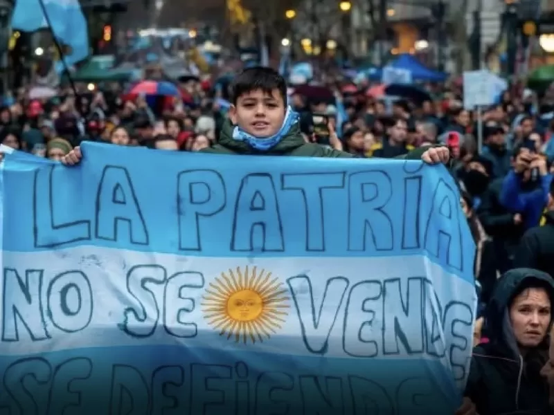 Convocan a una sesi&oacute;n especial en Diputados para buscar el rechazo definitivo del DNU 70/2023