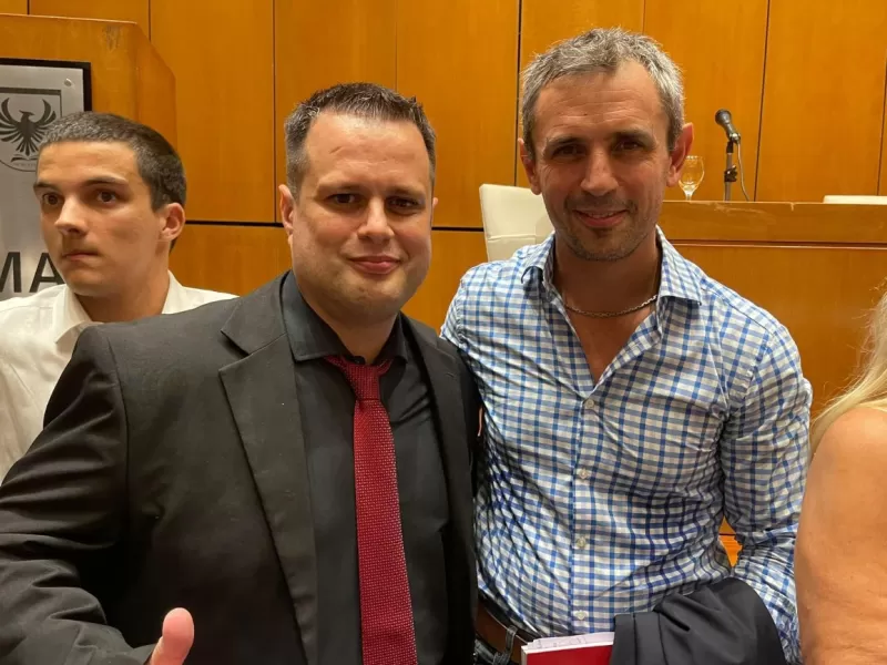 La presencia de un funcionario denunciado inquieta en Lomas de Zamora