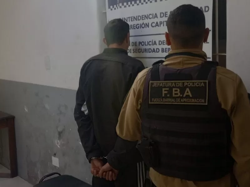 Tenía pedido de captura y fue detenido en un operativo de rutina en Berisso