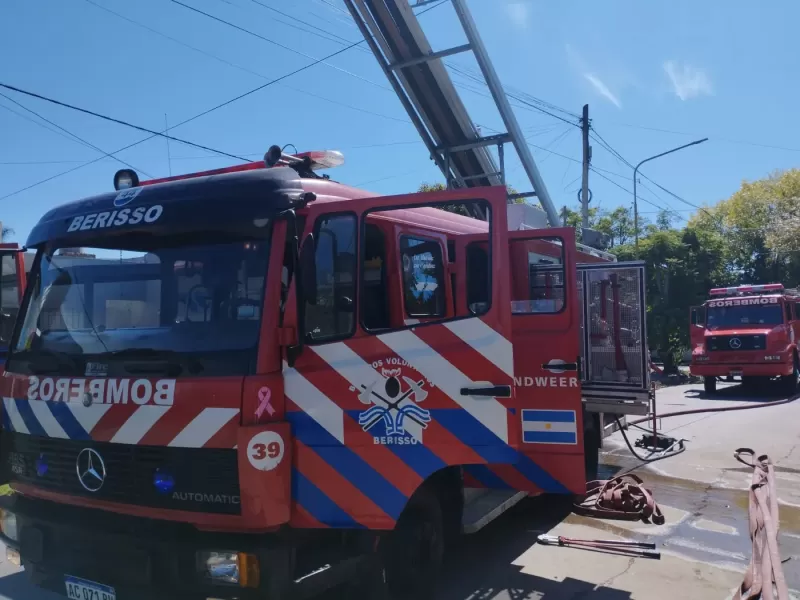 Explosi&oacute;n de un tubo de gas en una chatarrer&iacute;a gener&oacute; alarma y evacuaciones en la zona de 66 y 124
