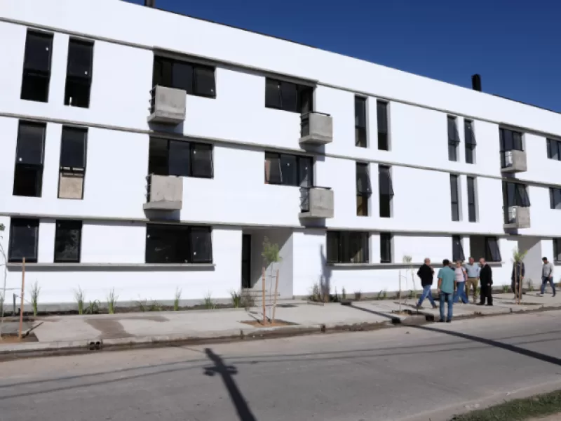 La UNLP avanza con el barrio estudiantil en Berisso y ya finaliz&oacute; el primer m&oacute;dulo de viviendas