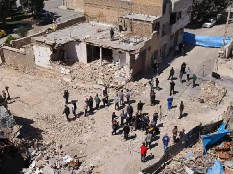 Ir&aacute;n y Estados Unidos acuerdan un alto el fuego y reabren el estrecho de Ormuz