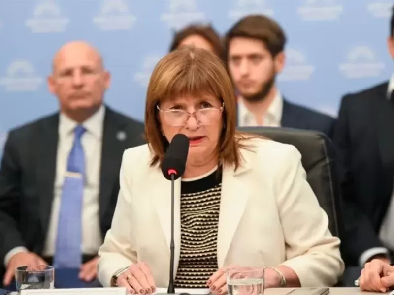 Bullrich denunci&oacute; a Tapia y Toviggino ante la Conmebol y apunt&oacute; contra la &ldquo;mafia&rdquo; que conduce la AFA