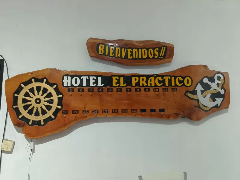 En Carlos Paz, hu&eacute;spedes relatan una madrugada de recorridas por habitaciones en malas condiciones