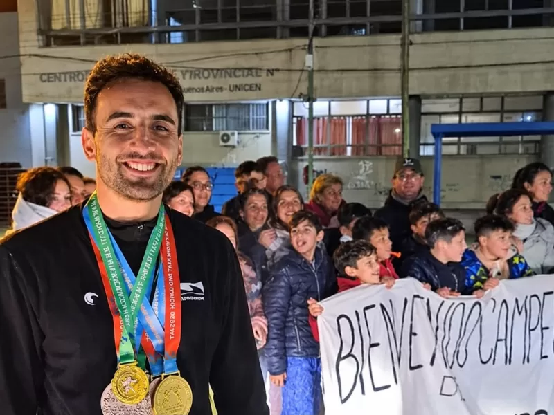 Berisso recibi&oacute; a Lautaro Flamini tras su consagraci&oacute;n internacional en taekwondo