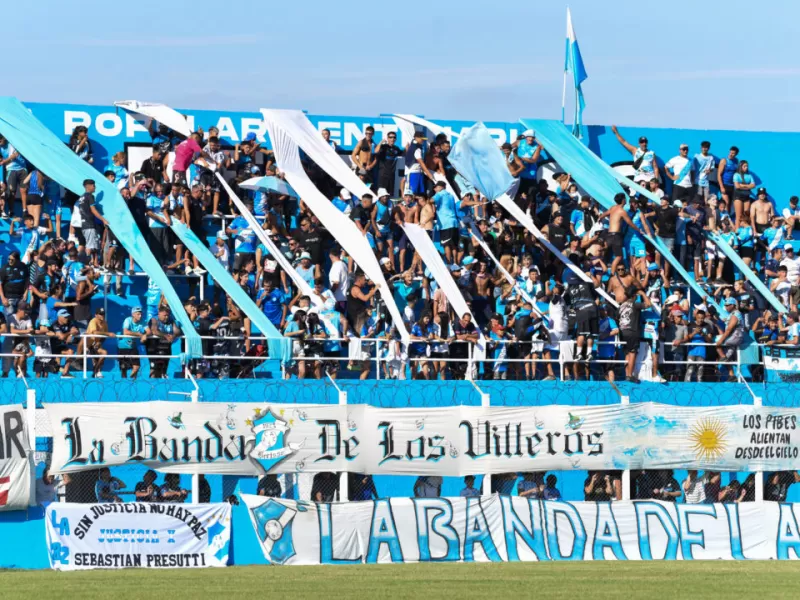 Villa San Carlos cay&oacute; por la m&iacute;nima en el debut ante Liniers