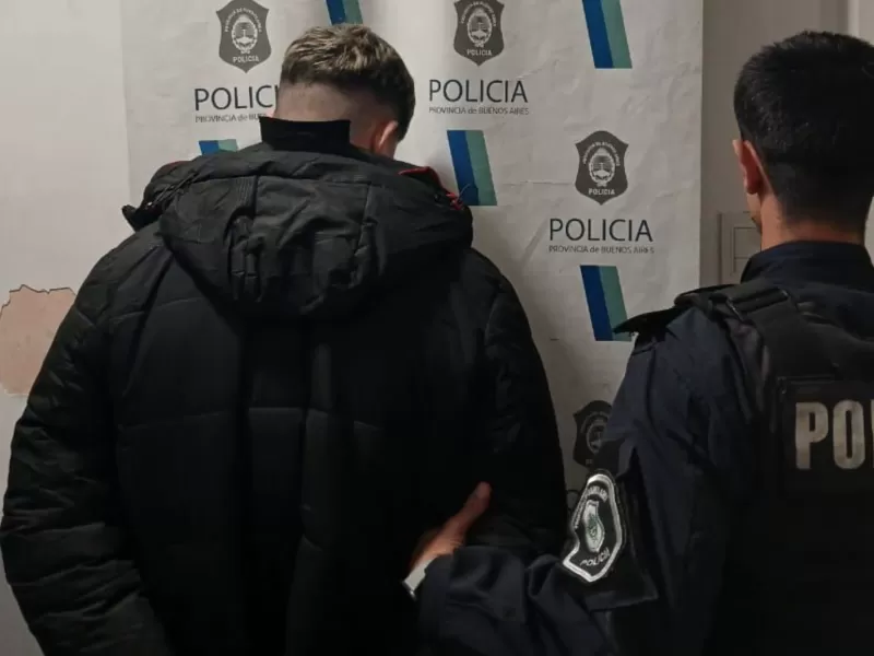 Conflicto violento en Berisso: cuatro detenidos, entre ellos dos menores, por apuñalar a un joven