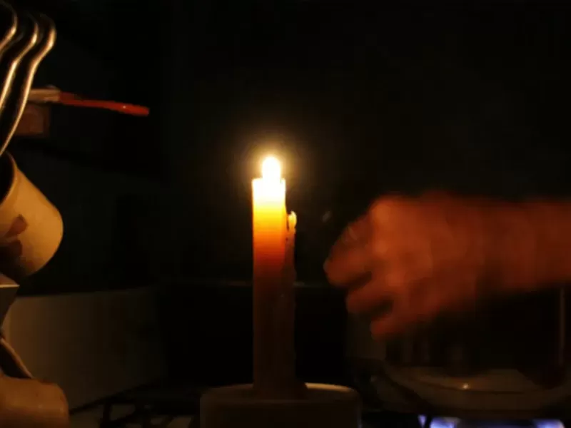 Tres días sin luz en El Carmen: familias desesperadas y sin respuestas de Edelap