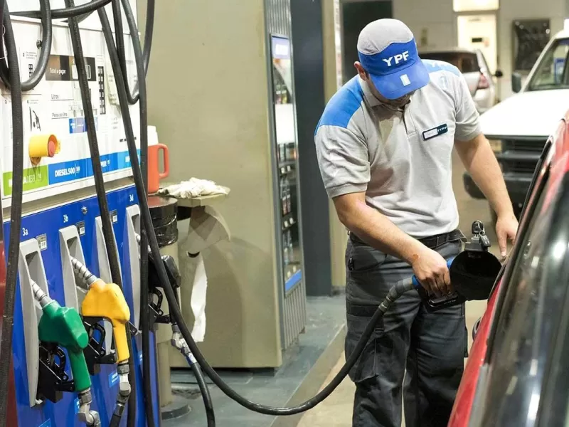 Nuevo aumento de la nafta: sube un 1,9% desde este sábado