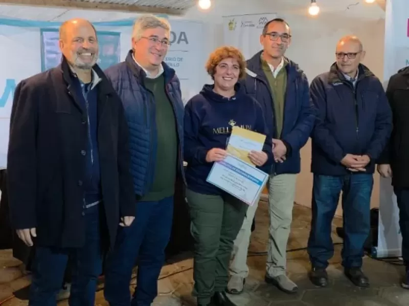 La miel de Berisso se coron&oacute; como la m&aacute;xima ganadora del Concurso Provincial de Apicultura