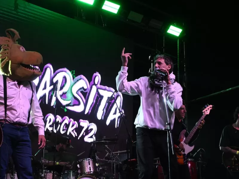 Miles de visitantes disfrutaron de la Fiesta de la Birra en el Parque Cívico de Berisso