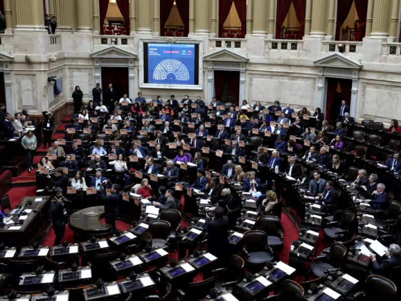 Diputados sesiona hoy para debatir la reforma laboral
