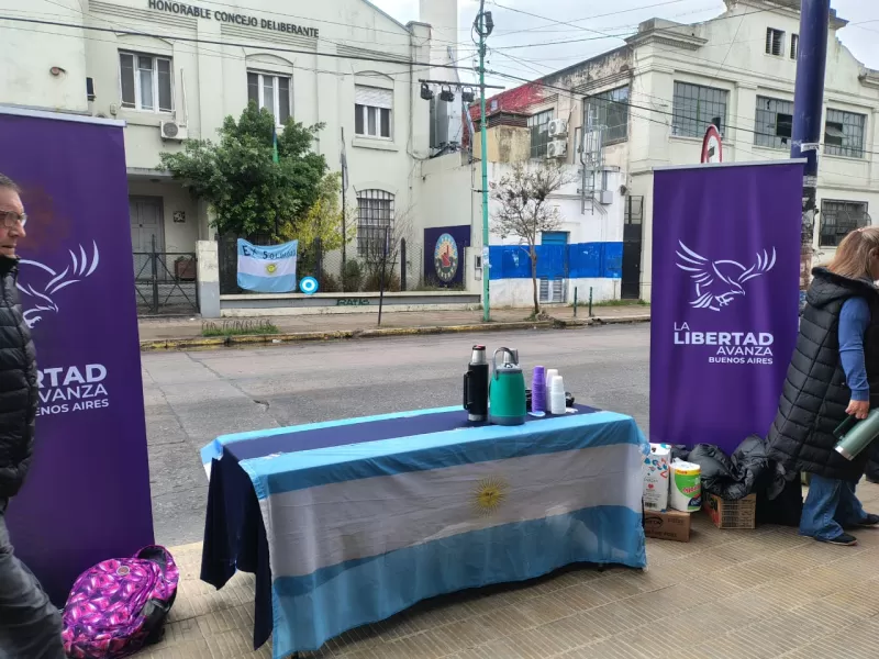 La Libertad Avanza realizó un “Cabildo Abierto” en Berisso para escuchar reclamos vecinales