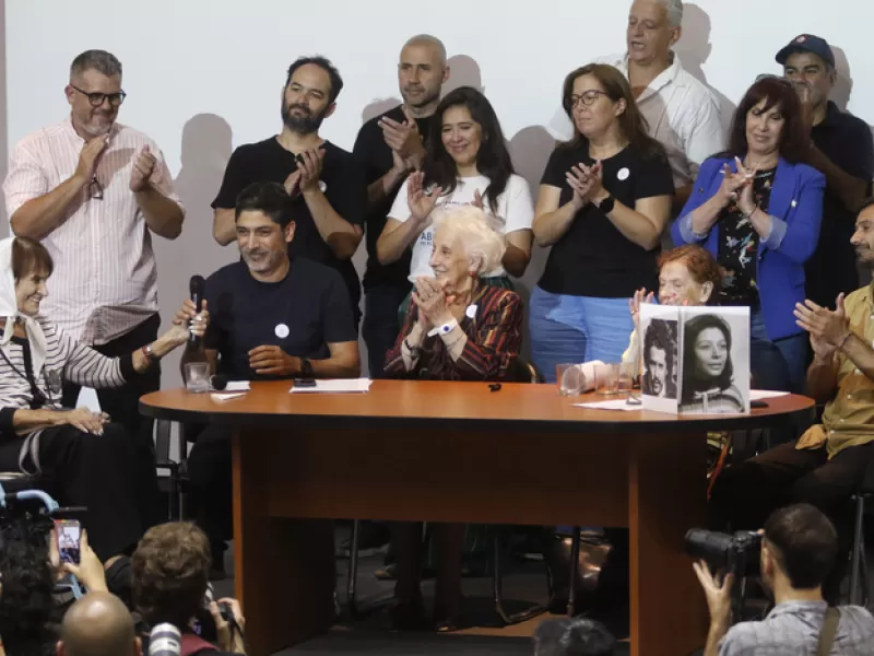 Abuelas de Plaza de Mayo recuperó la identidad de la nieta 139: es hija de un platense desaparecido en 1977