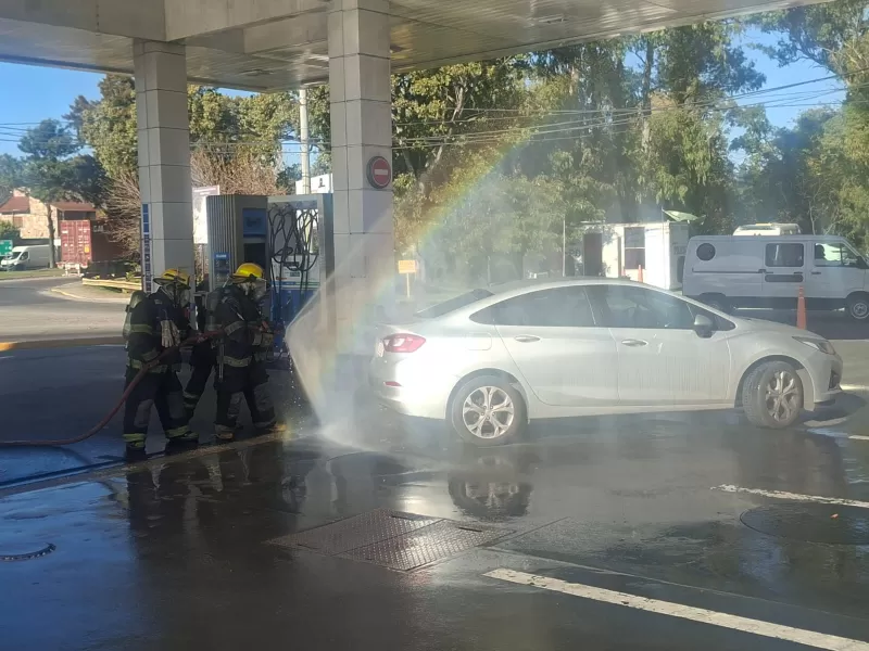 Se conocieron im&aacute;genes del simulacro de incendio realizado en la zona del Puente Roma de Berisso